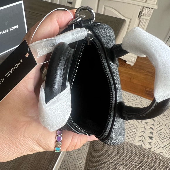 MINI MICHAEL KORS BAG CHARM... - Picture 8 of 16